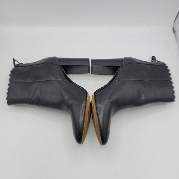 Coach Terence Scallop Soft Shine Calf Ankle Boots in Black Leather Size 10 B - Picture 9 of 16